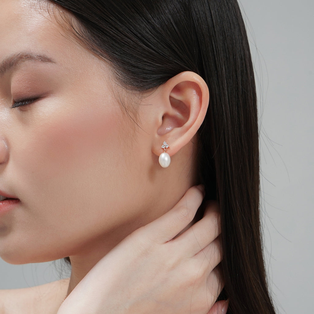 Willa Pearl Earrings