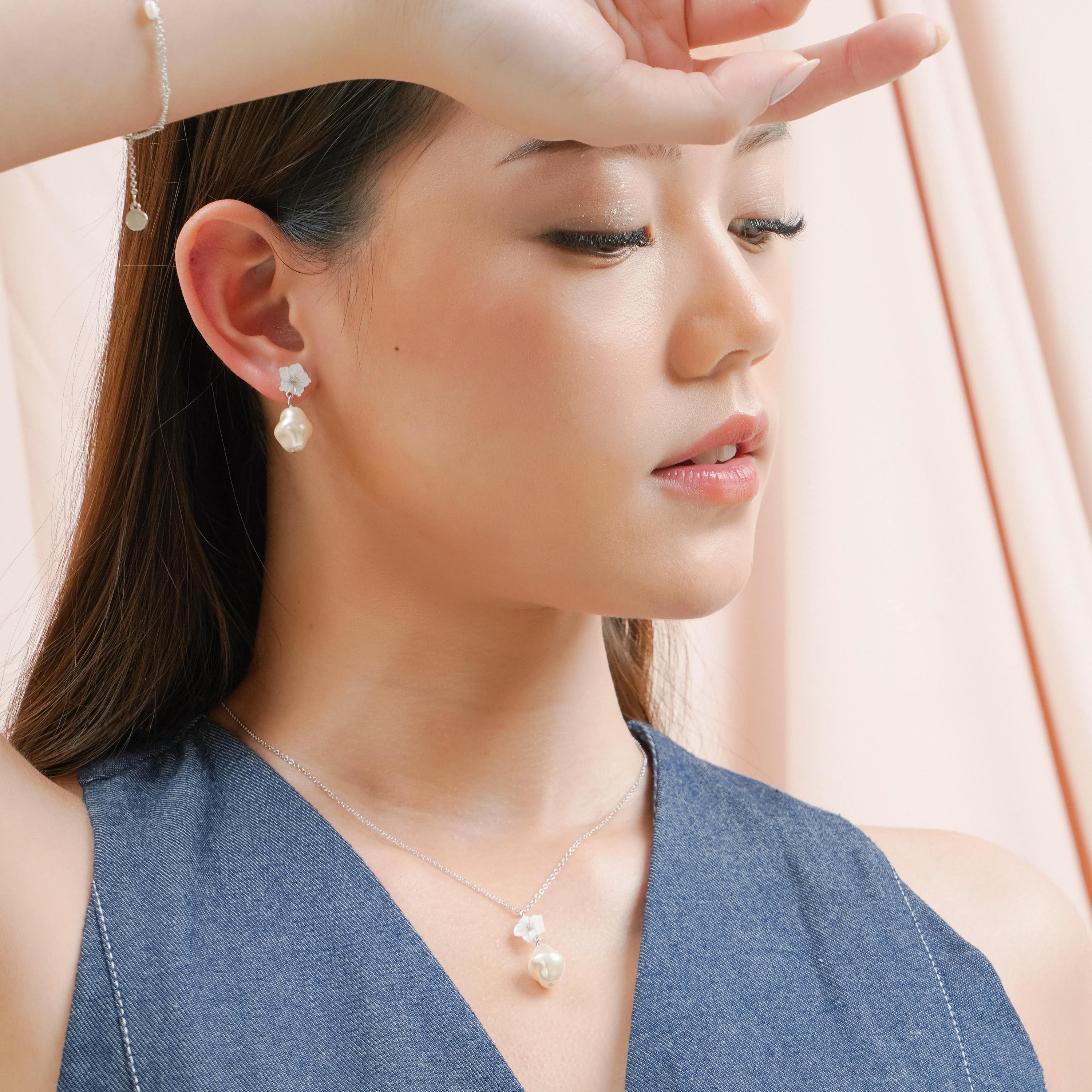 Lia Fleur Earrings