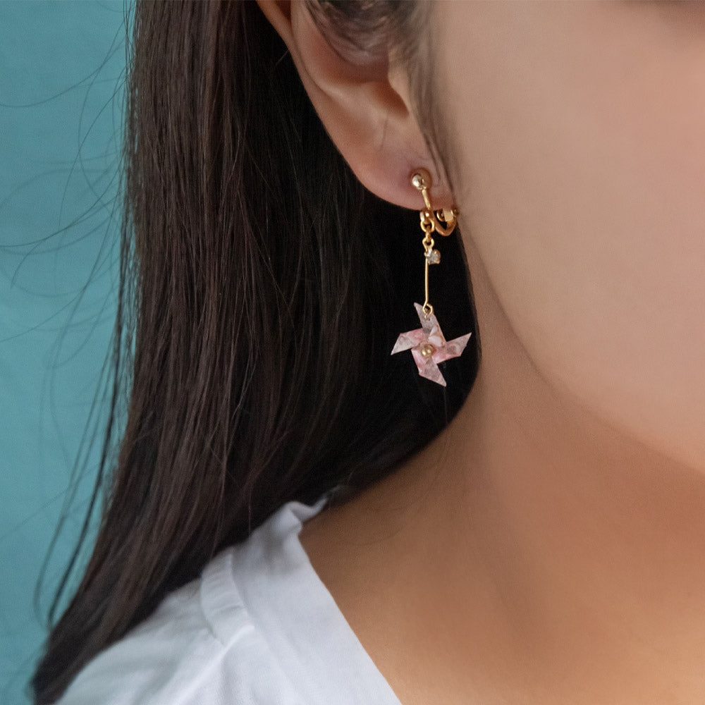 Kazaguruma Clip On Earrings