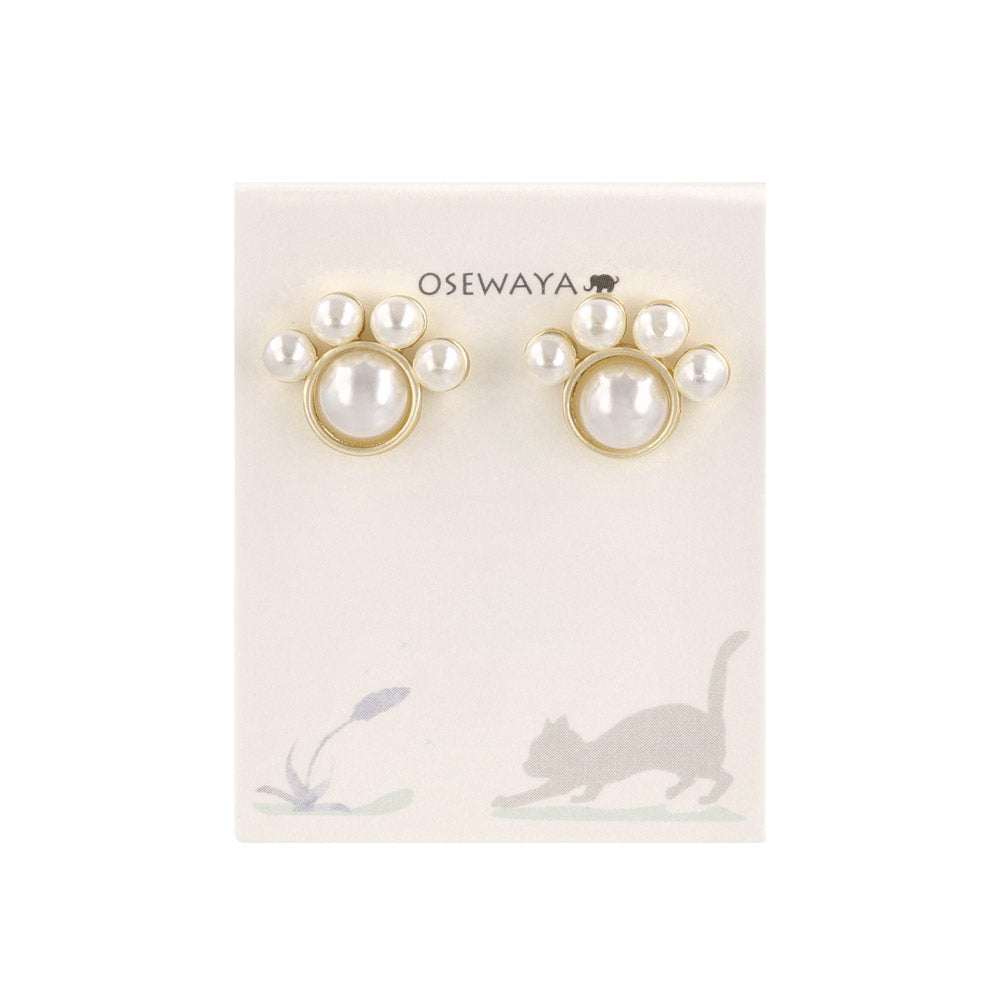 Pearly Cat Paw Stud Earrings