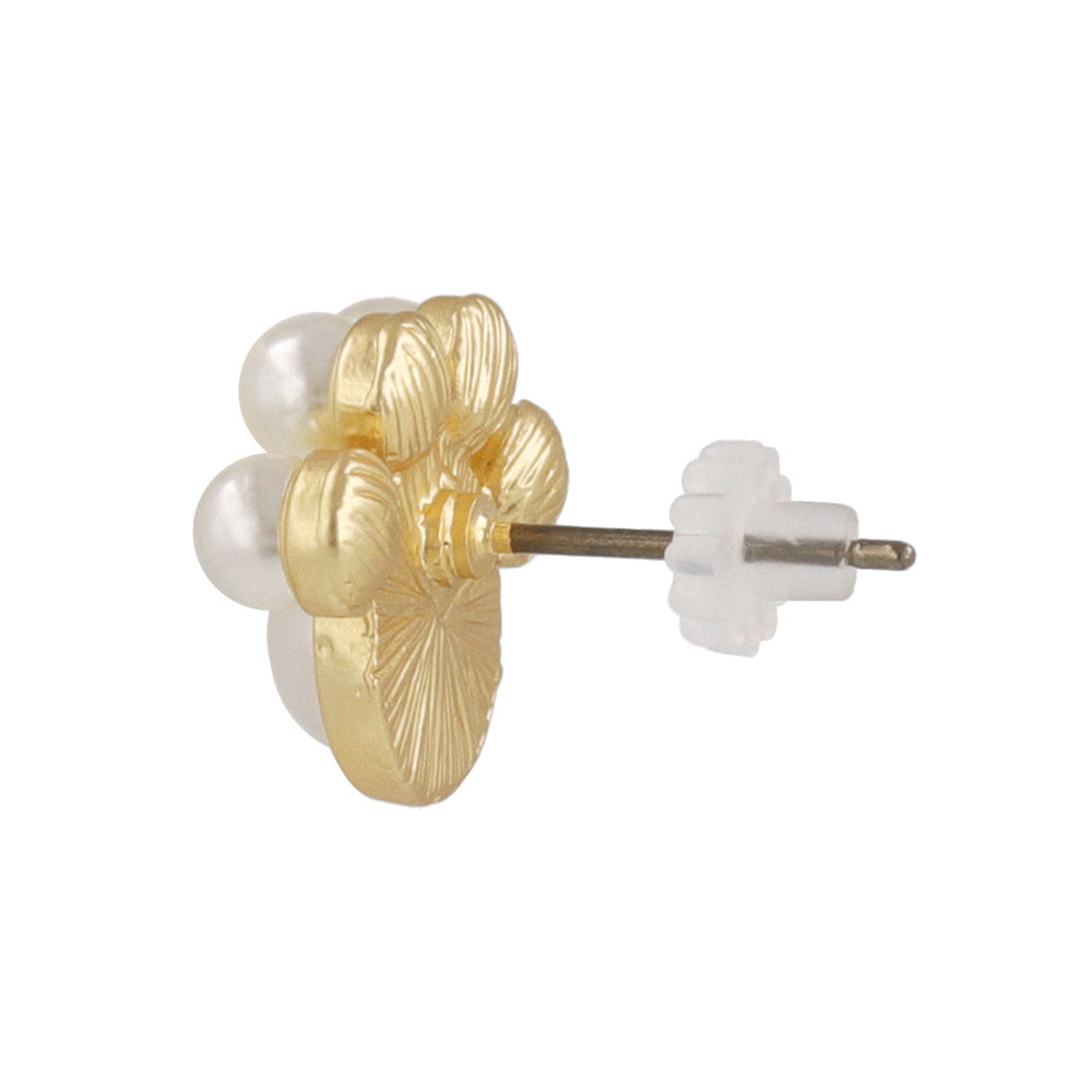 Pearly Cat Paw Stud Earrings