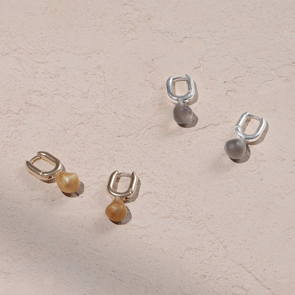 Homaika Pebble Carabiner Earrings